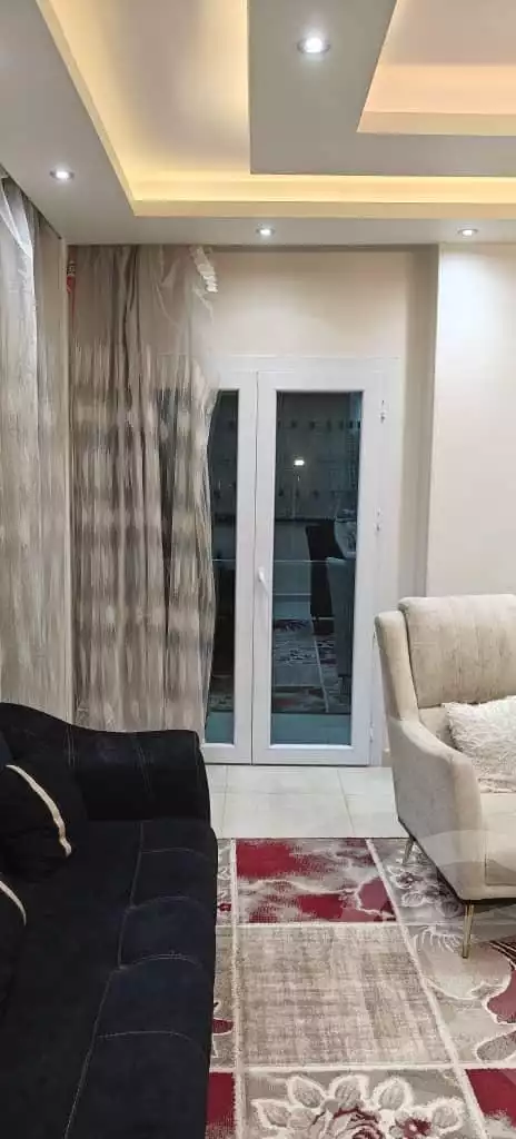 https://aqarmap.com.eg/ar/listing/5854153-for-sale-cairo-6th-of-october-featured-neighborhood-first-touristic-village-el-shaheed-mohammed-abdul-latif-alshimi-st