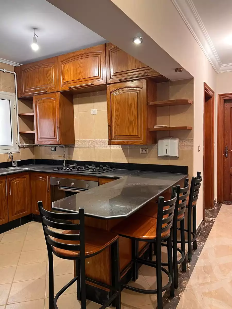 https://aqarmap.com.eg/en/listing/5856395-for-sale-cairo-new-cairo-lrhb-city-phase-8