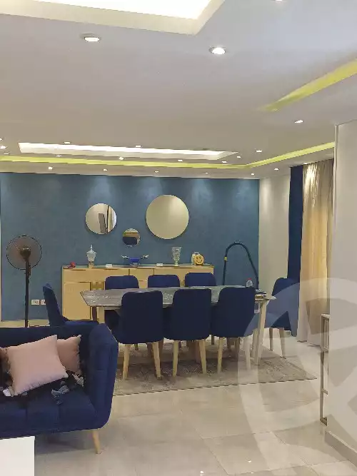 https://aqarmap.com.eg/en/listing/5856528-for-sale-cairo-el-sheikh-zayed-city-compounds-el-khamayel