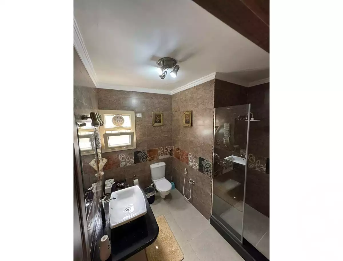 https://aqarmap.com.eg/en/listing/5857646-for-sale-cairo-el-sheikh-zayed-city-compounds-hadayek-el-mohandiseen