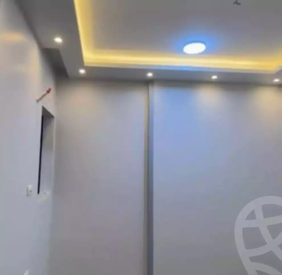 https://aqarmap.com.eg/en/listing/5859212-for-sale-asyut-asyut-city-el-helaly-st
