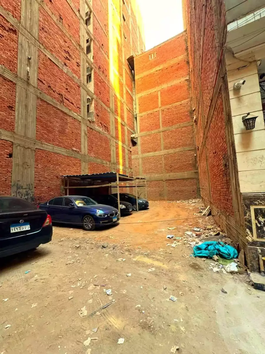 https://aqarmap.com.eg/en/listing/5859724-for-sale-sharqia-zagazig-zagazig-city-ghasham-rd