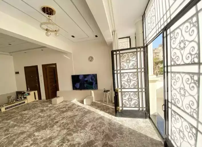 https://aqarmap.com.eg/en/listing/5860541-for-sale-alexandria-camp-cesar