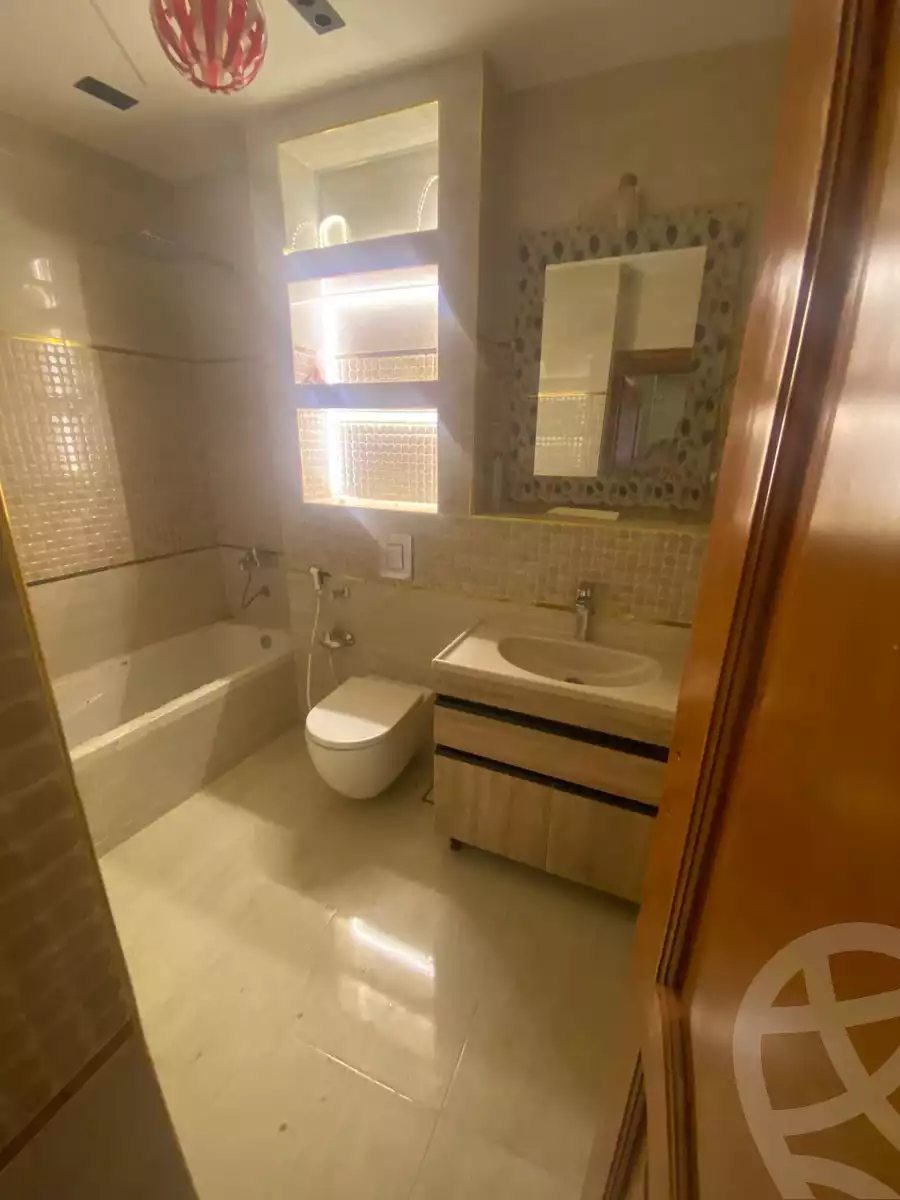 https://aqarmap.com.eg/en/listing/5865392-for-sale-cairo-heliopolis-gesr-elsuez-main-street