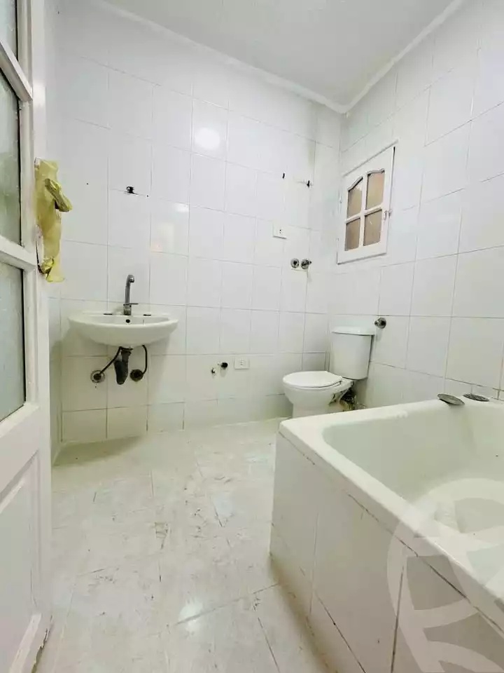 https://aqarmap.com.eg/en/listing/5865800-for-sale-alexandria-l-jmy-shataa-el-nakheel