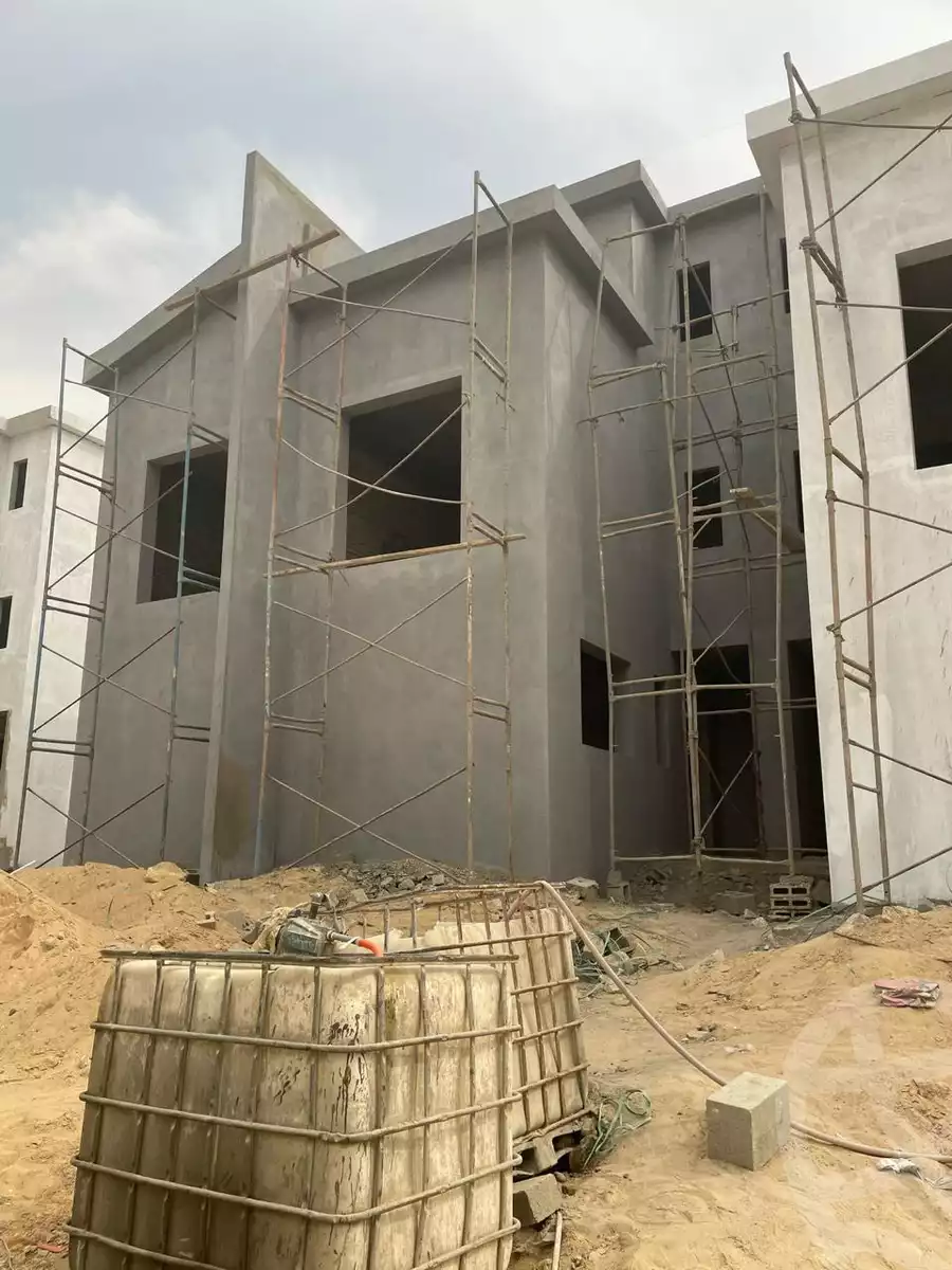 https://aqarmap.com.eg/en/listing/5867100-for-sale-cairo-new-cairo-compounds-kmbwnd-kryk-twn-il-cazar