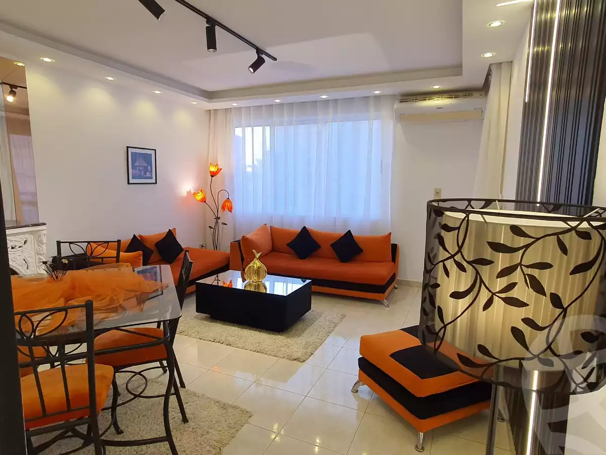 https://aqarmap.com.eg/ar/listing/5867644-for-rent-cairo-new-cairo-lrhb-city-phase-4-mohammed-farid-st