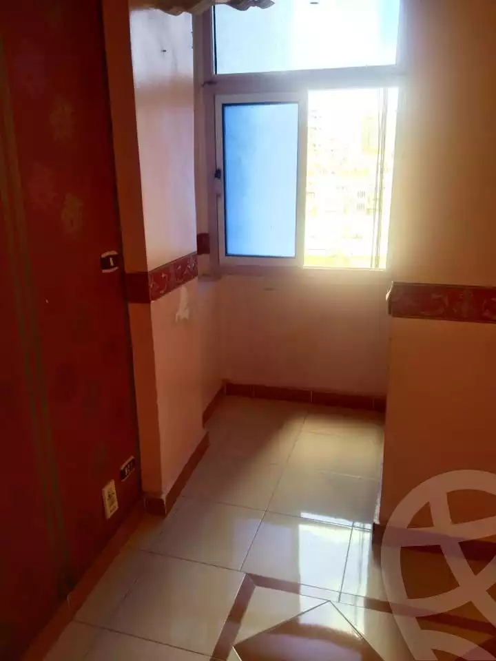 https://aqarmap.com.eg/ar/listing/5871059-for-sale-alexandria-sydy-bshr-sydy-bshr-qbly-el-iman-bellah-mosque-st