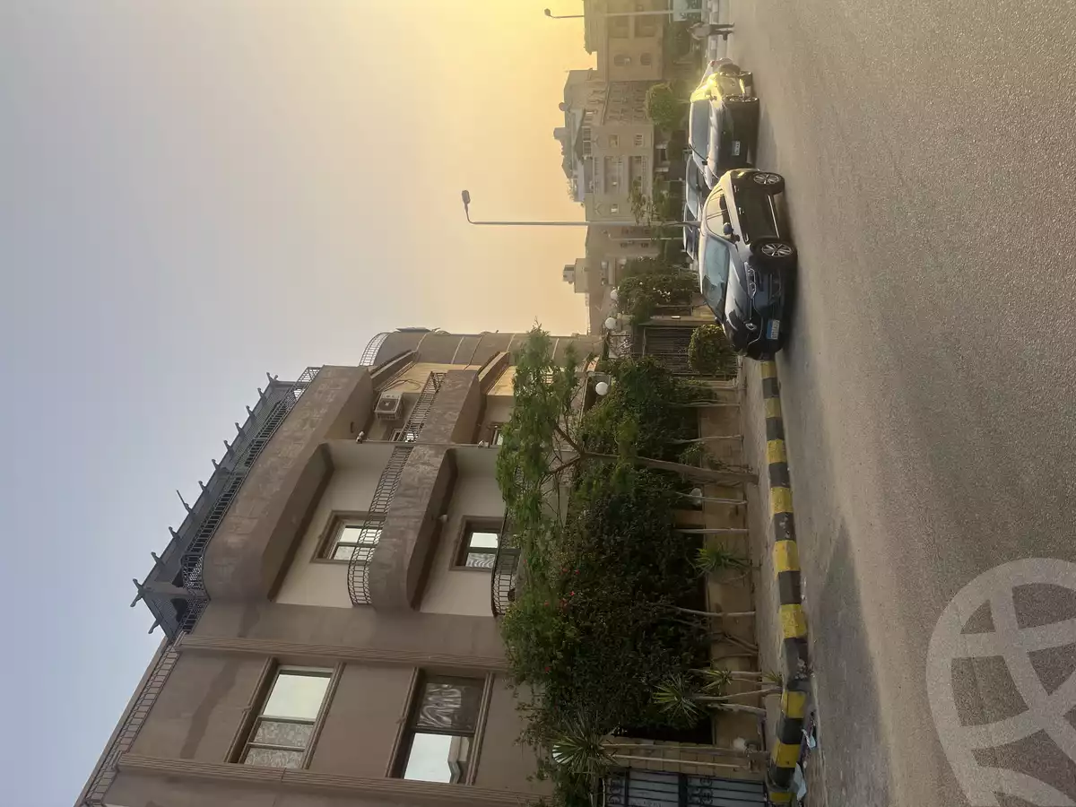 https://aqarmap.com.eg/en/listing/5871316-for-sale-cairo-new-cairo-first-settlement-neighbourhood-10