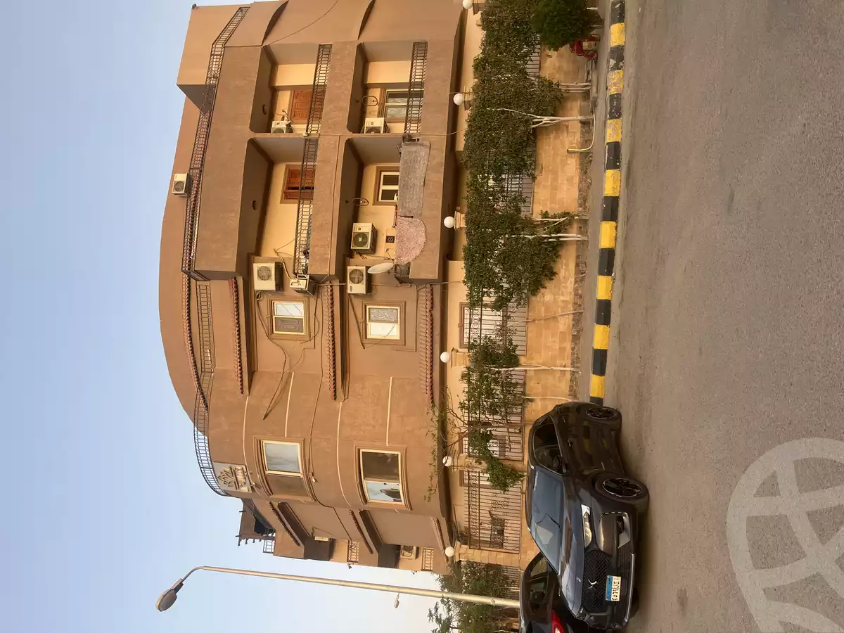 https://aqarmap.com.eg/en/listing/5871316-for-sale-cairo-new-cairo-first-settlement-neighbourhood-10