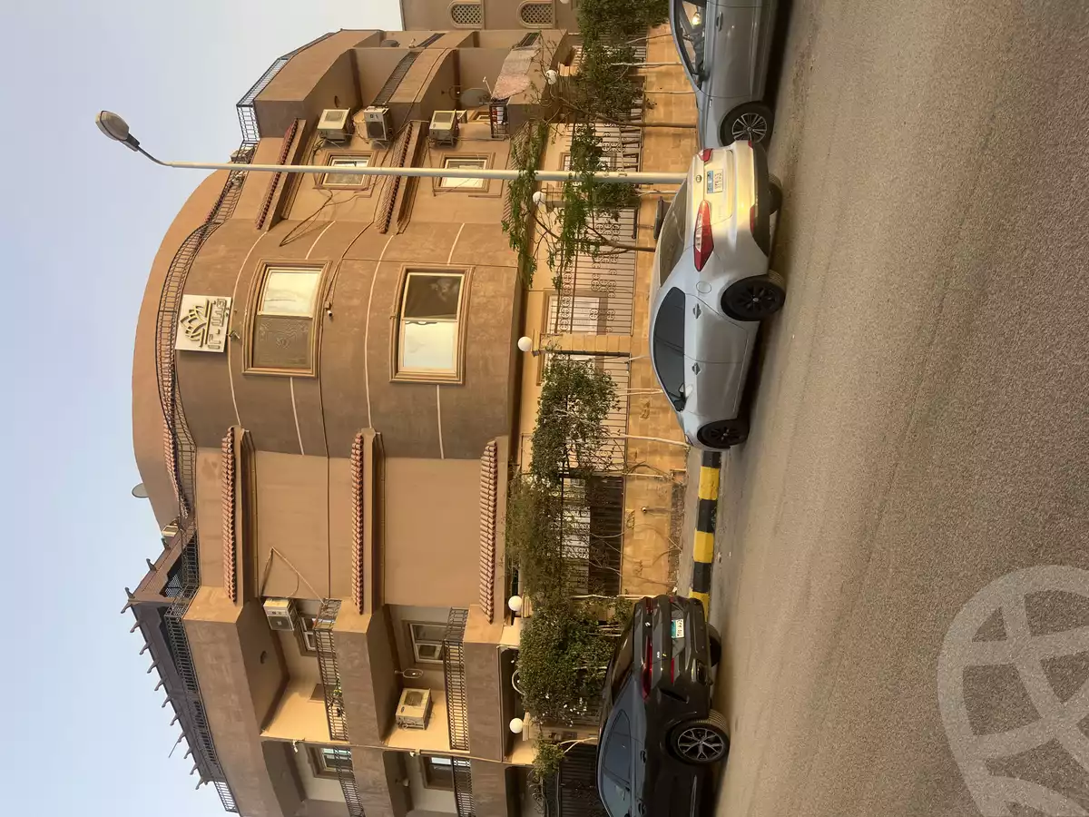 https://aqarmap.com.eg/en/listing/5871316-for-sale-cairo-new-cairo-first-settlement-neighbourhood-10
