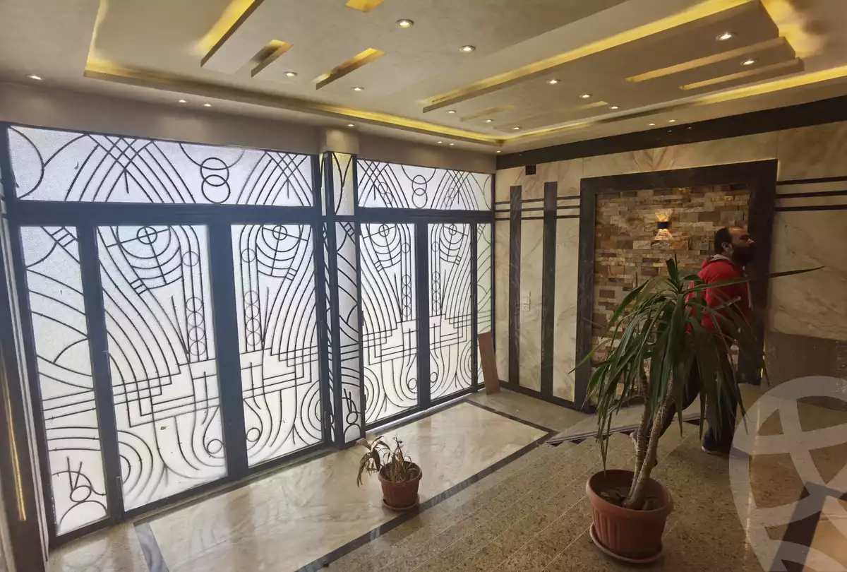 https://aqarmap.com.eg/en/listing/5872021-for-sale-sharqia-zagazig-zagazig-city-tolba-awaida-st