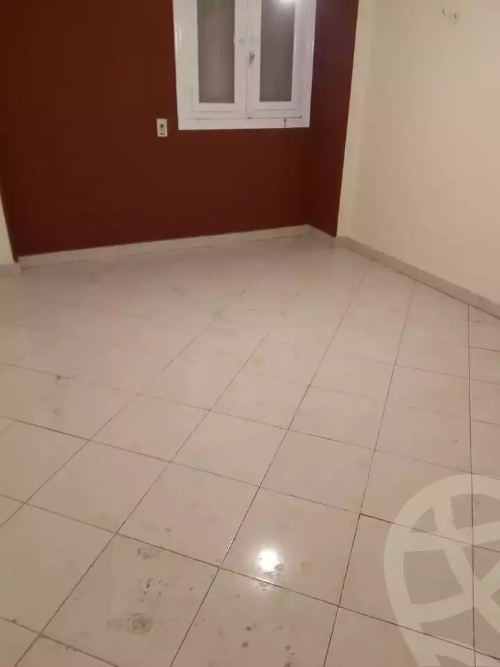 https://aqarmap.com.eg/ar/listing/5872548-for-rent-cairo-mokattam-lhdb-l-ly-shareaa-9