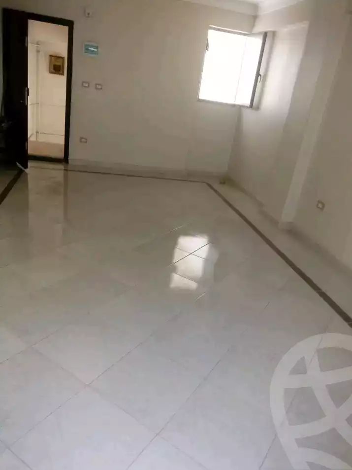 https://aqarmap.com.eg/ar/listing/5872911-for-rent-alexandria-l-jmy-bw-ywsf