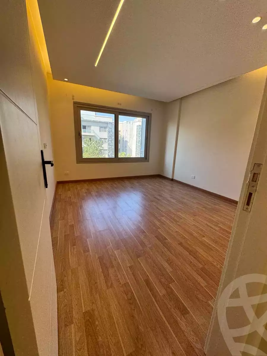 https://aqarmap.com.eg/en/listing/5874144-for-rent-cairo-new-cairo-compounds-moon-valley
