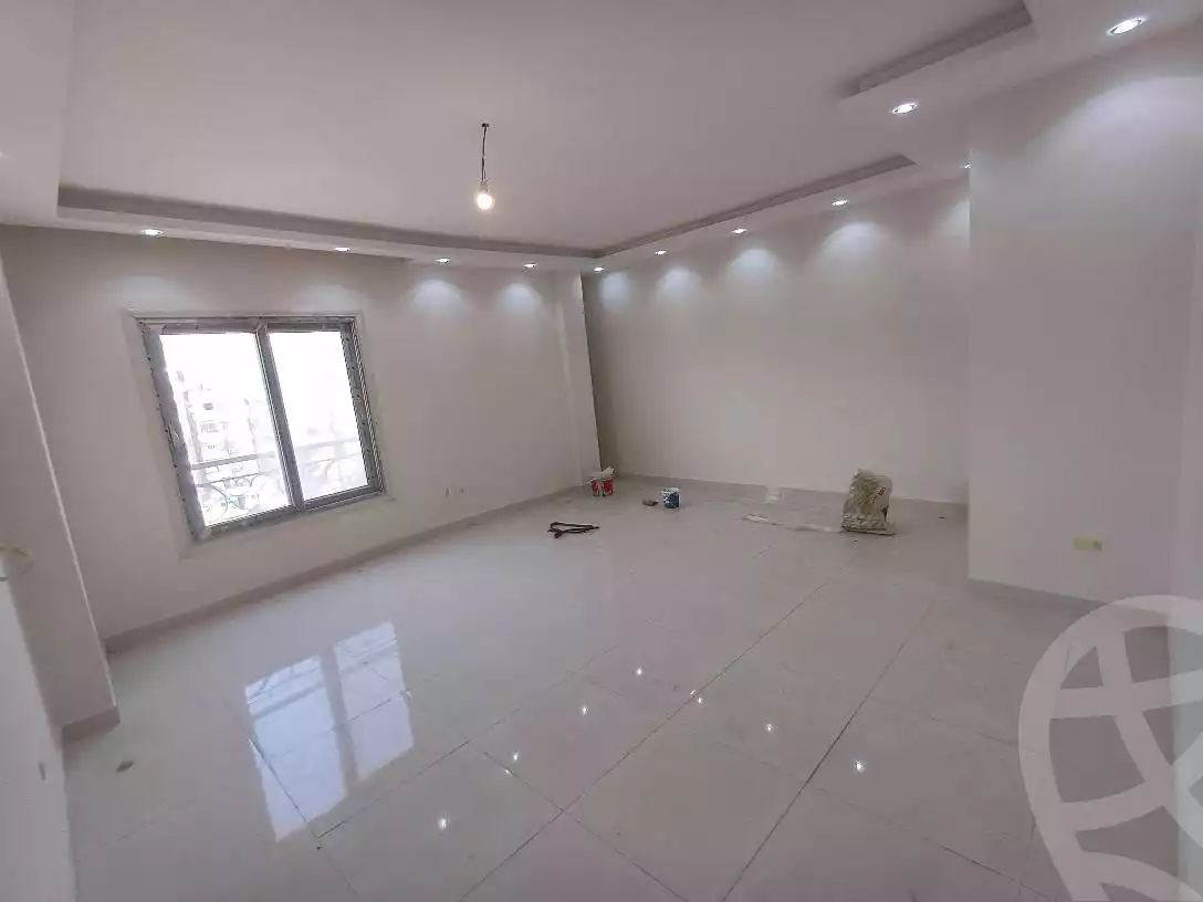 https://aqarmap.com.eg/ar/listing/5874962-for-rent-cairo-mokattam-lhdb-l-ly