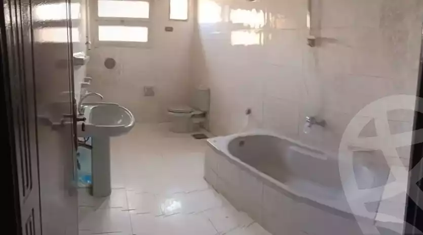 https://aqarmap.com.eg/ar/listing/5876461-for-sale-cairo-mokattam-lhdb-l-ly-el-naforah-square
