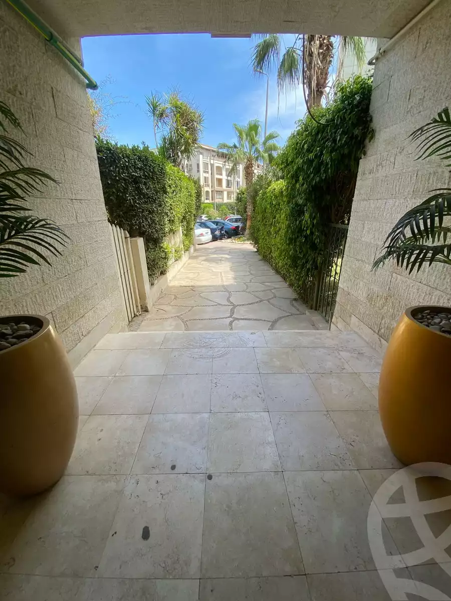 https://aqarmap.com.eg/en/listing/5878408-for-sale-cairo-el-sheikh-zayed-city-compounds-hadayek-el-mohandiseen