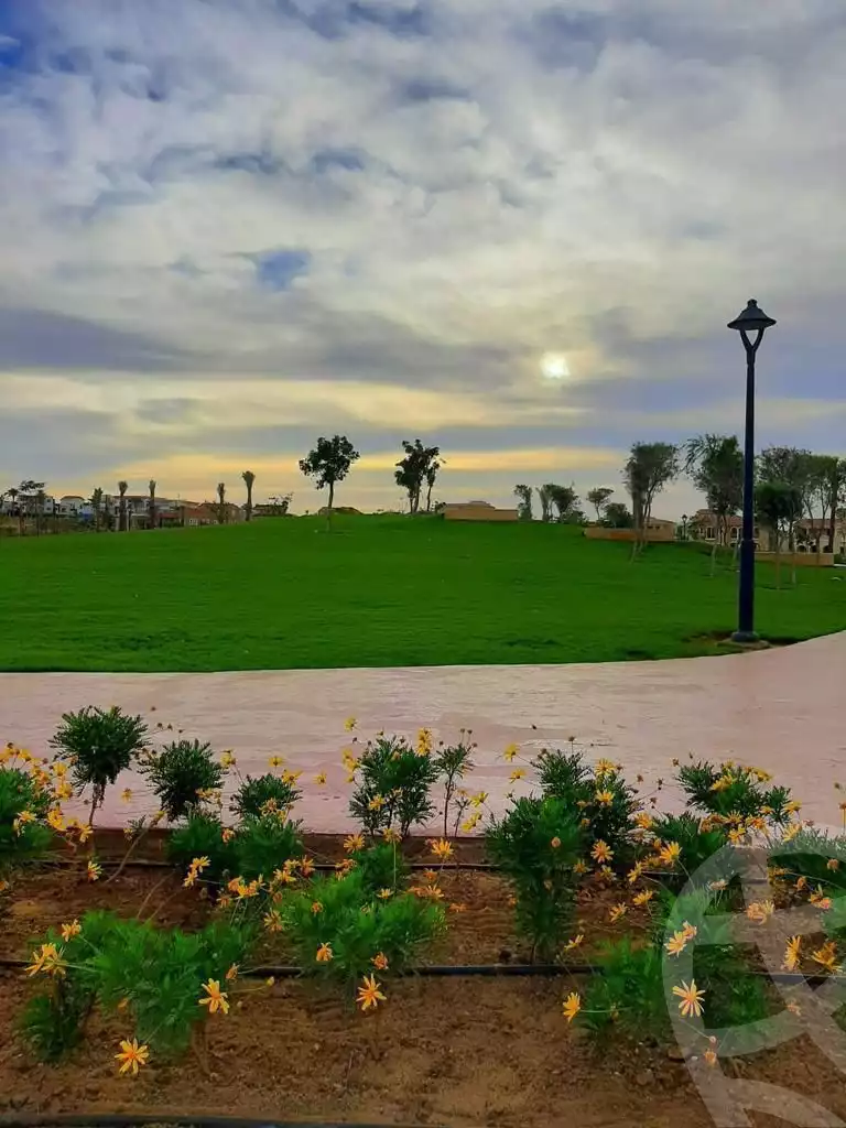 https://aqarmap.com.eg/en/listing/5879683-for-sale-cairo-new-cairo-compounds-hyde-park-greens-hyde-park-compound