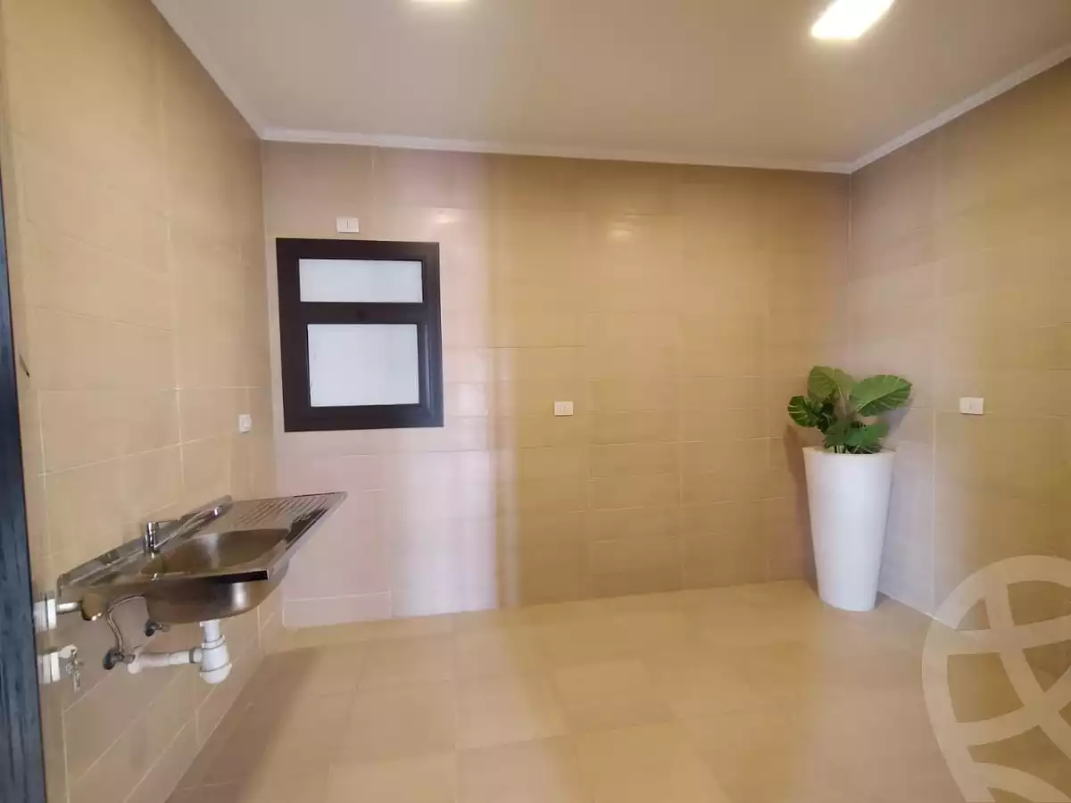 https://aqarmap.com.eg/en/listing/5881818-for-sale-cairo-new-cairo-compounds-the-address-east