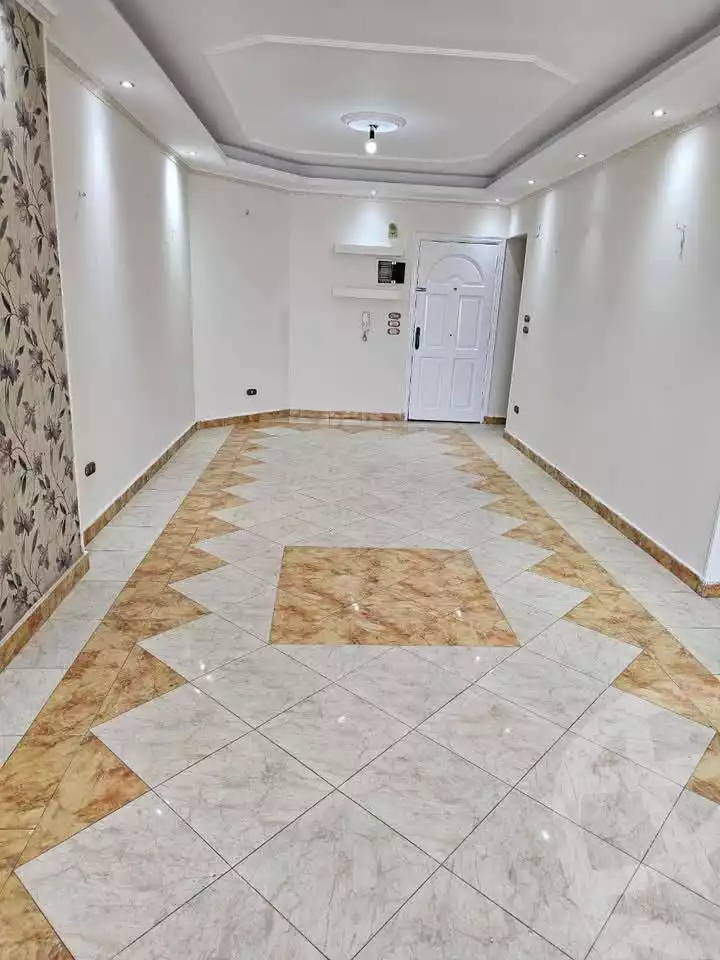 https://aqarmap.com.eg/en/listing/5882652-for-rent-cairo-mokattam-lhdb-l-ly-shareaa-9