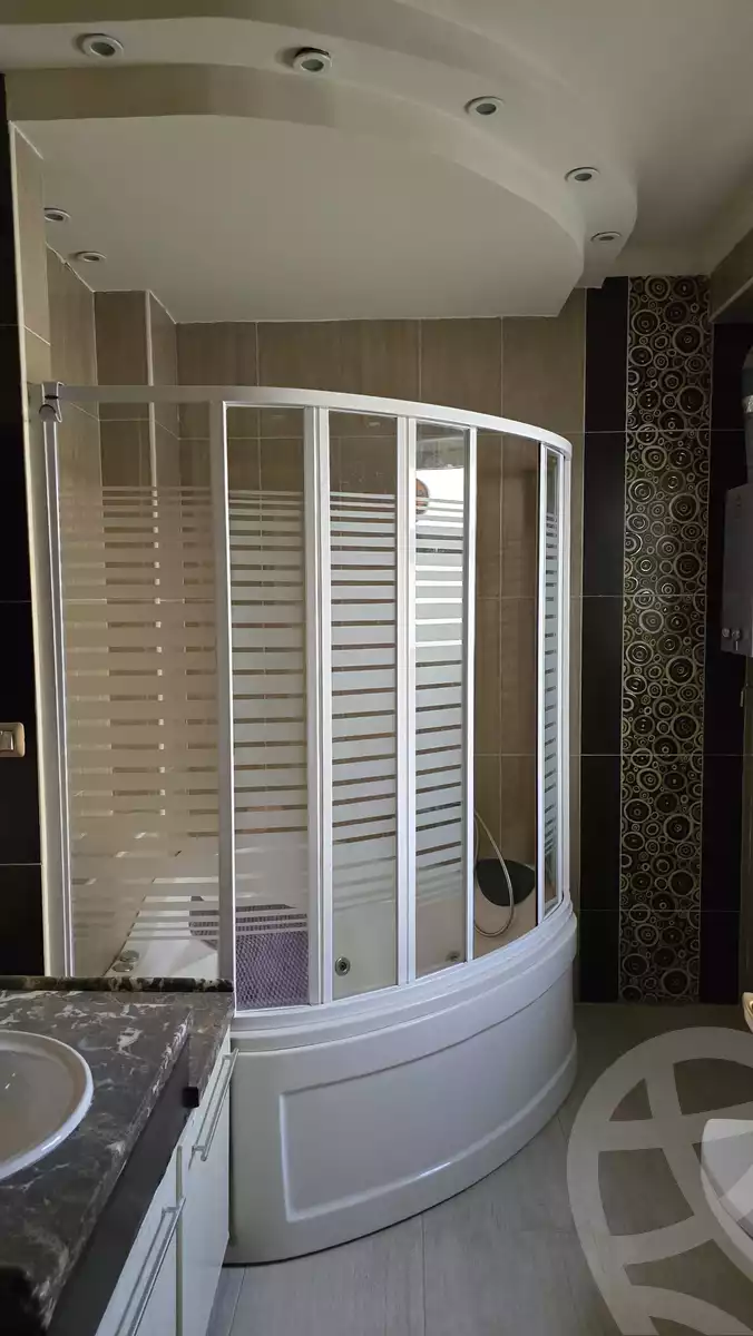 https://aqarmap.com.eg/en/listing/5882861-for-sale-cairo-new-cairo-first-settlement-mhwr-mstfy-kml