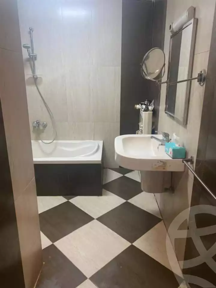 https://aqarmap.com.eg/en/listing/5883433-for-sale-cairo-mokattam-el-hadabah-el-wosta-compounds-hayat-compound-albaet