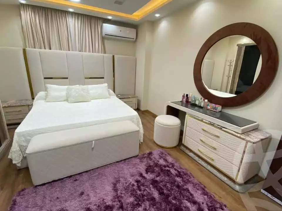 https://aqarmap.com.eg/en/listing/5884289-for-sale-cairo-mokattam-lhdb-l-ly-el-madina-el-monawara-st