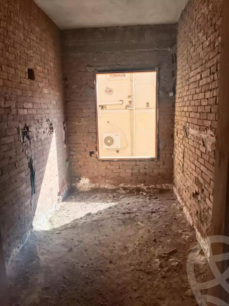 https://aqarmap.com.eg/en/listing/5885180-for-sale-cairo-el-sheikh-zayed-city-el-hay-elasher-street-100