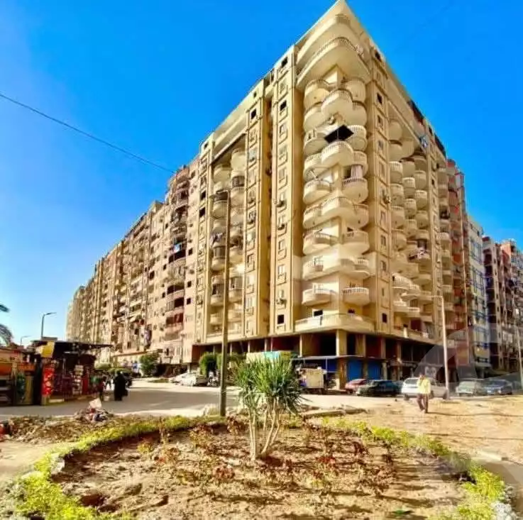 https://aqarmap.com.eg/ar/listing/5887973-for-sale-cairo-helwan-hadayek-helwan-el-khashab-canal
