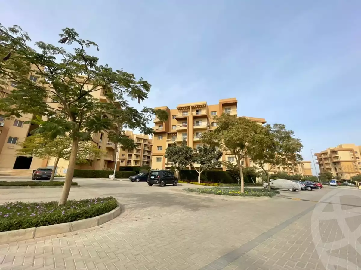 https://aqarmap.com.eg/en/listing/5888300-for-sale-cairo-6th-of-october-hadaeq-october-kmbwnd-fy-hdyq-ktwbr-shjr-ryzydns-y-jy-y-llttwyr
