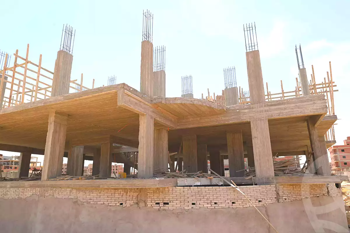 https://aqarmap.com.eg/ar/listing/5888533-for-sale-cairo-el-sheikh-zayed-city-lshykh-zyd-ljdyd-ridge-compound-al-oula