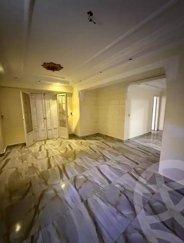 https://aqarmap.com.eg/ar/listing/5889125-for-sale-alexandria-l-jmy-lbytsh-el-zohour-st