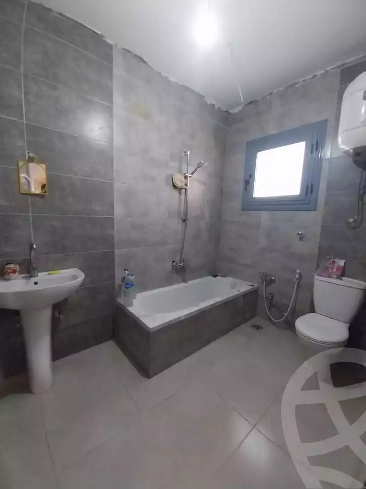 https://aqarmap.com.eg/ar/listing/5890296-for-rent-alexandria-ganaklis