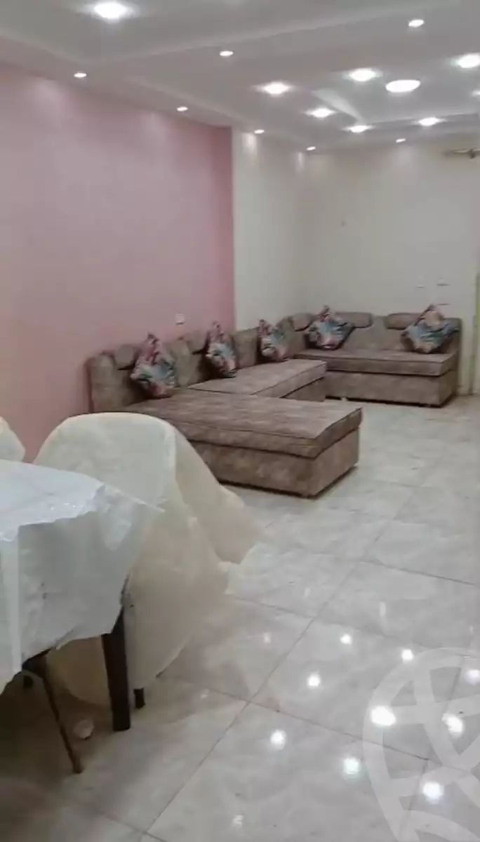 https://aqarmap.com.eg/en/listing/5890593-for-sale-cairo-faisal-kafr-tohormos-queen-nazli-st