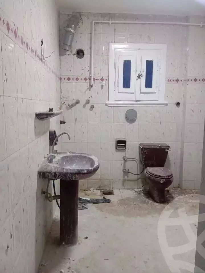https://aqarmap.com.eg/ar/listing/5891152-for-sale-alexandria-l-jmy-lbytsh-qased-kareem-st