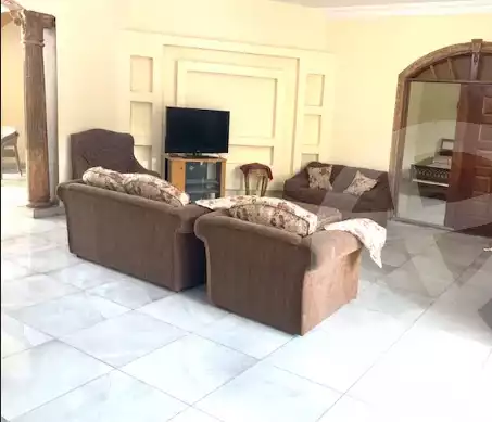 https://aqarmap.com.eg/en/listing/5892519-for-rent-cairo-al-oubour-jm-y-rby