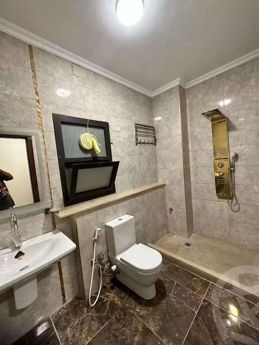 https://aqarmap.com.eg/en/listing/5892839-for-rent-cairo-el-sheikh-zayed-city-compounds-kmbwnd-wyst-twn-swdyk