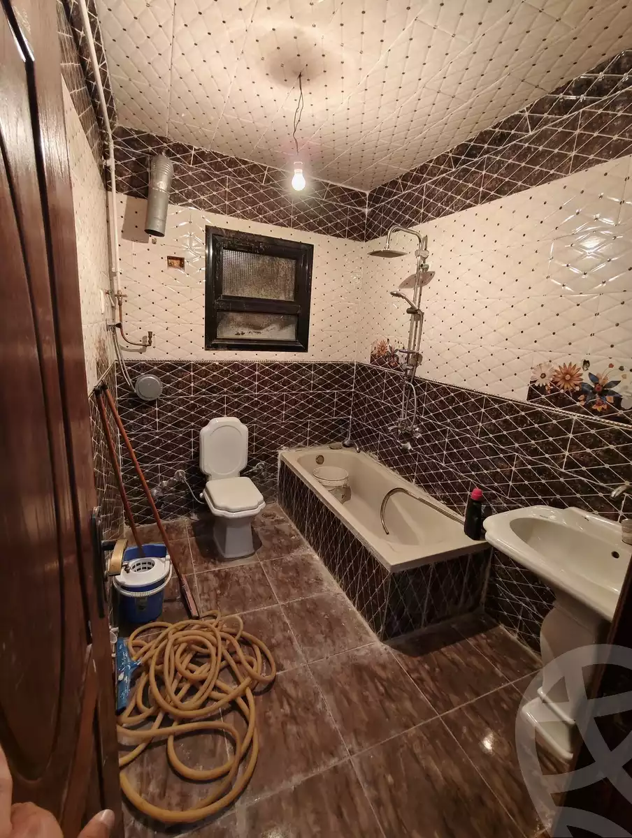https://aqarmap.com.eg/en/listing/5894756-for-sale-cairo-faisal-kafr-tohormos-queen-nazli-st