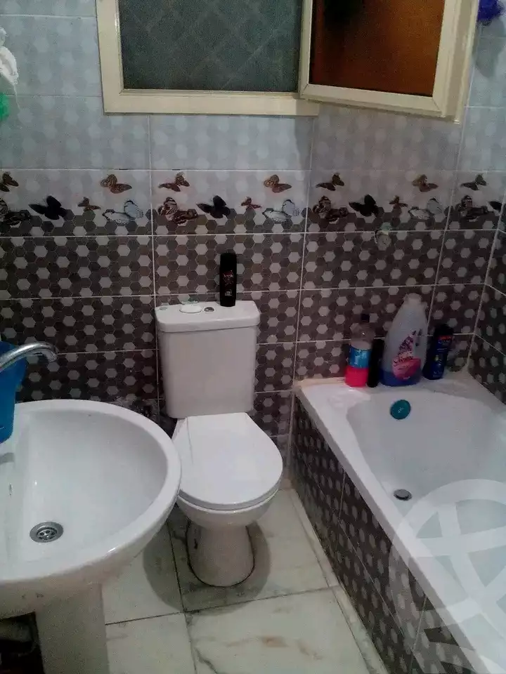 https://aqarmap.com.eg/en/listing/5894909-for-sale-alexandria-l-jmy-lbytsh-el-hanafeya-st