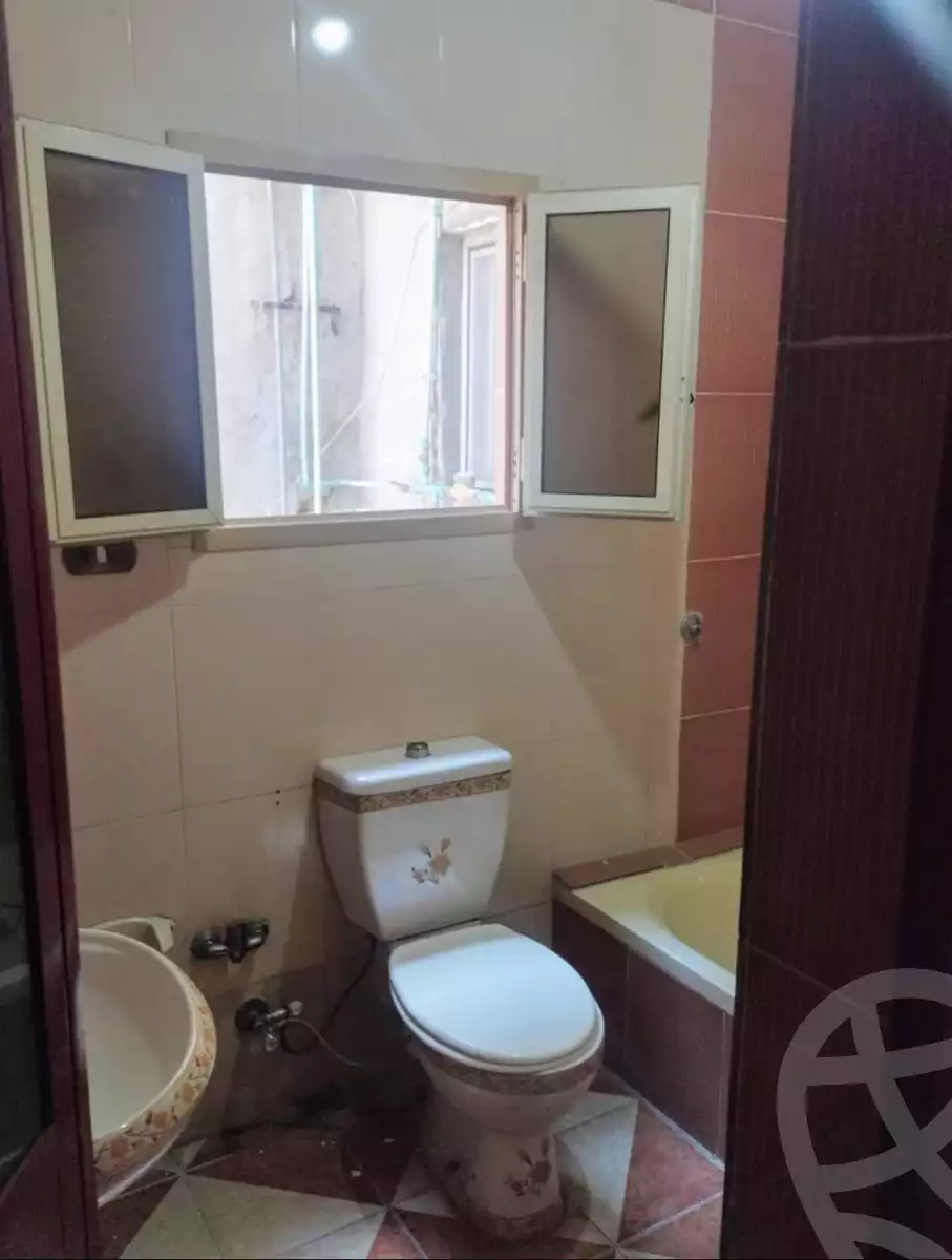 https://aqarmap.com.eg/en/listing/5895104-for-rent-alexandria-bolekly-shr-lblbl