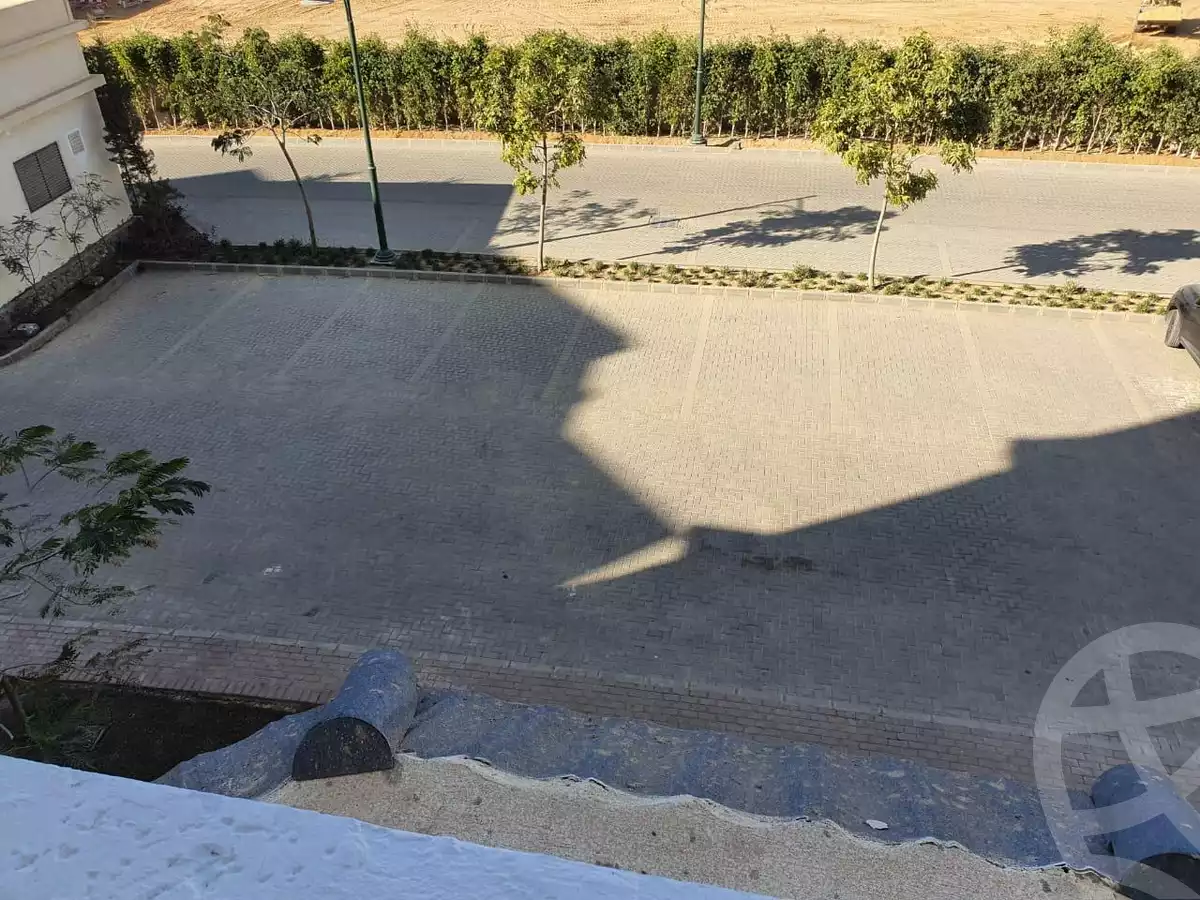 https://aqarmap.com.eg/en/listing/5896893-for-rent-cairo-new-cairo-compounds-mountain-view-hyde-park