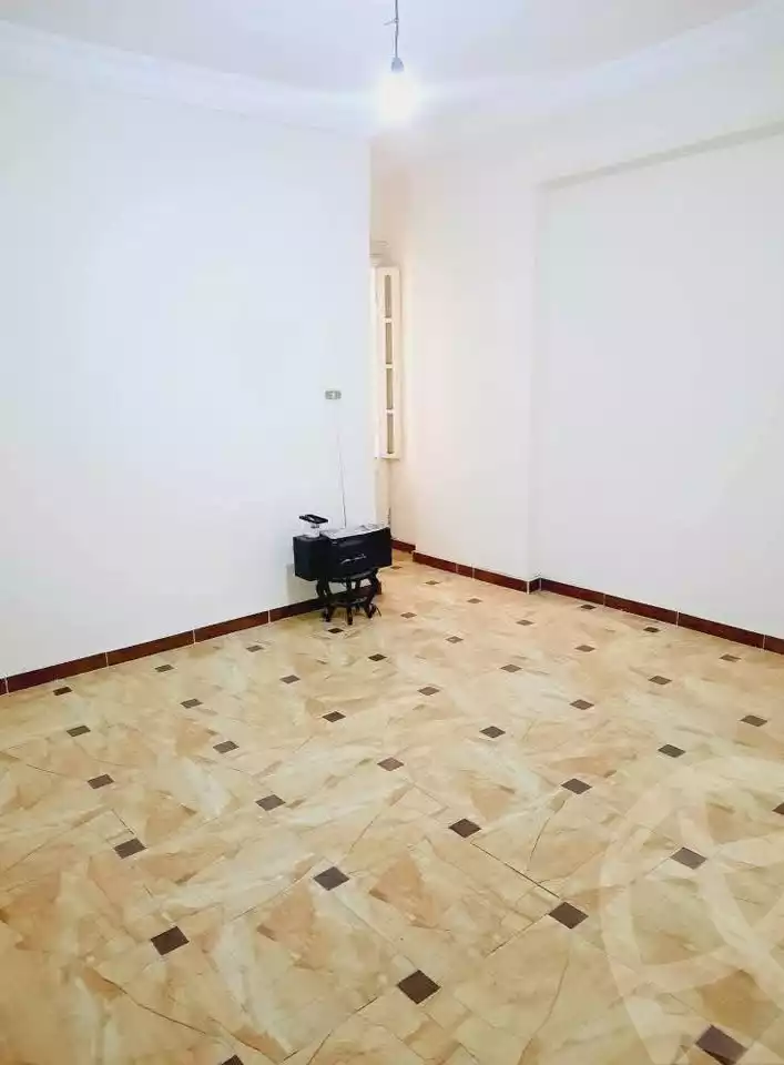 https://aqarmap.com.eg/ar/listing/5897050-for-sale-alexandria-sydy-bshr-sydy-bshr-bhry-gamal-abd-el-nasir-st