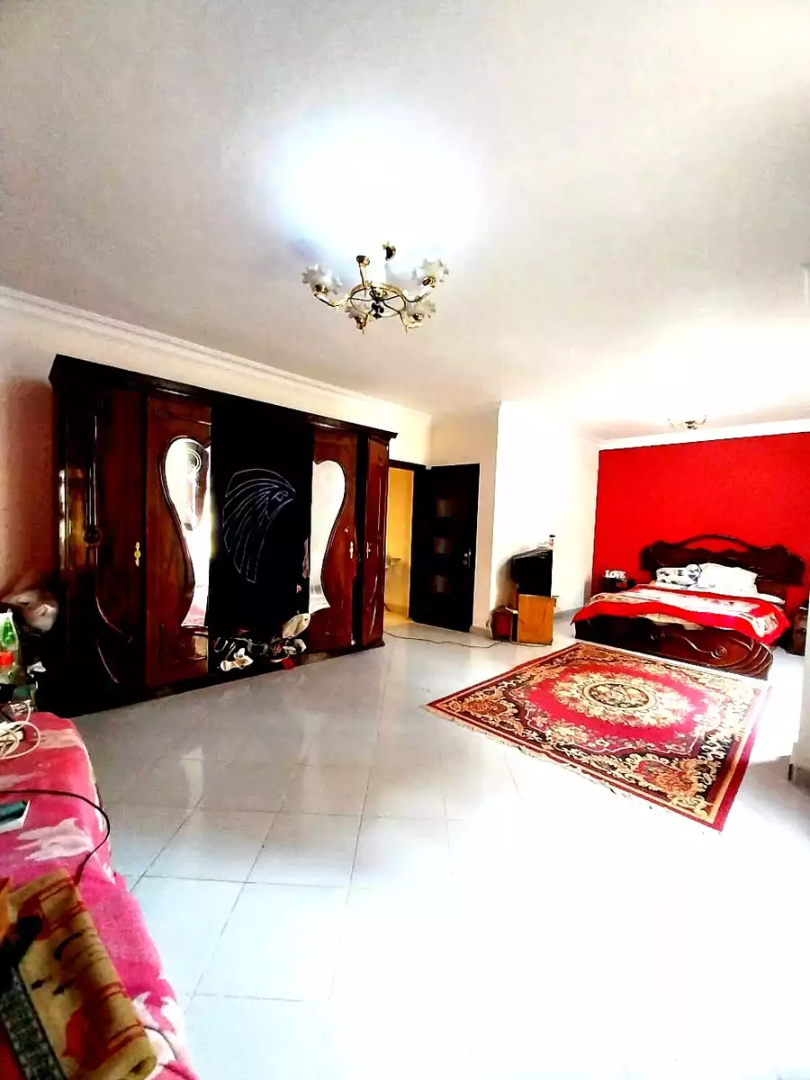 https://aqarmap.com.eg/ar/listing/5897240-for-sale-cairo-el-sheikh-zayed-city-el-hay-el-khames-lhy-lkhms