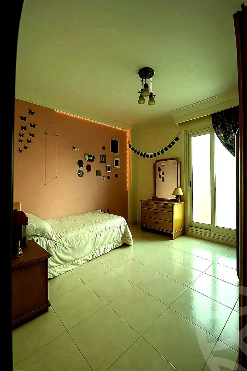 https://aqarmap.com.eg/ar/listing/5897240-for-sale-cairo-el-sheikh-zayed-city-el-hay-el-khames-lhy-lkhms