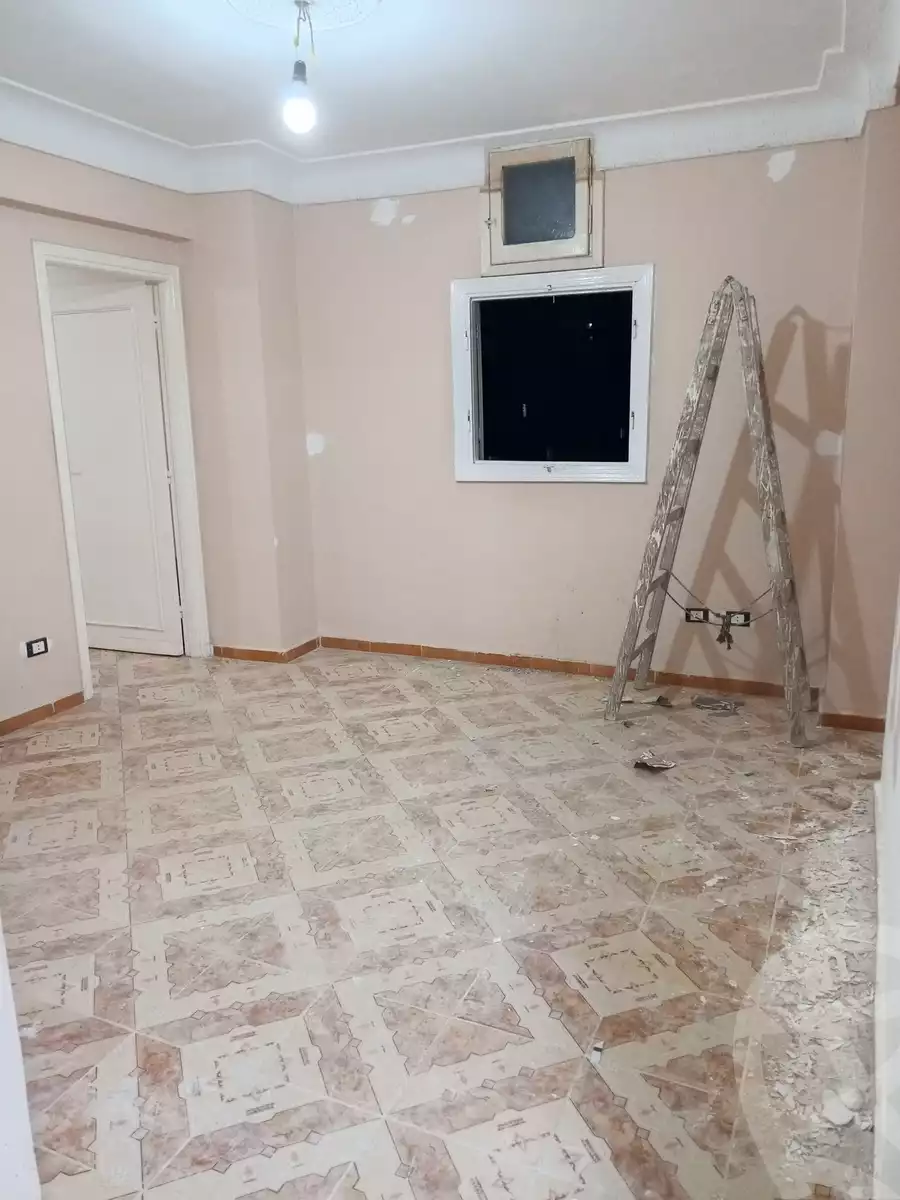 https://aqarmap.com.eg/ar/listing/5897290-for-sale-alexandria-rs-ltyn