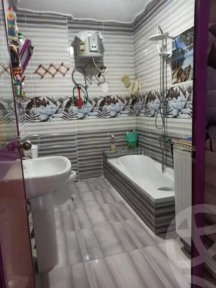 https://aqarmap.com.eg/en/listing/5897311-for-sale-alexandria-l-jmy-el-hanouvel-el-kholafaa-el-rashdeen-st