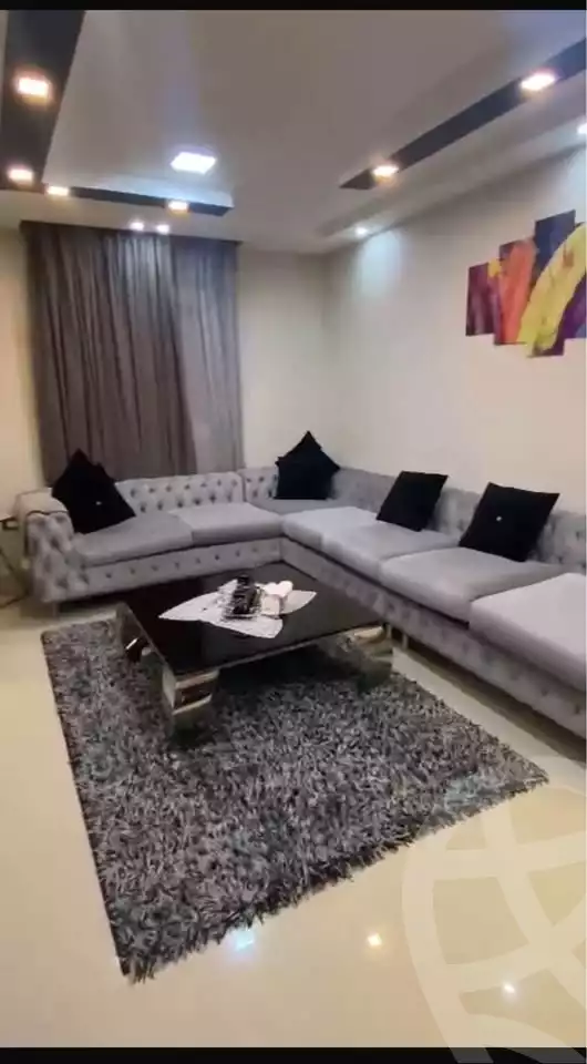 https://aqarmap.com.eg/en/listing/5898036-for-sale-cairo-mokattam-el-hadabah-el-wosta-el-mantaqa-el-khamsa