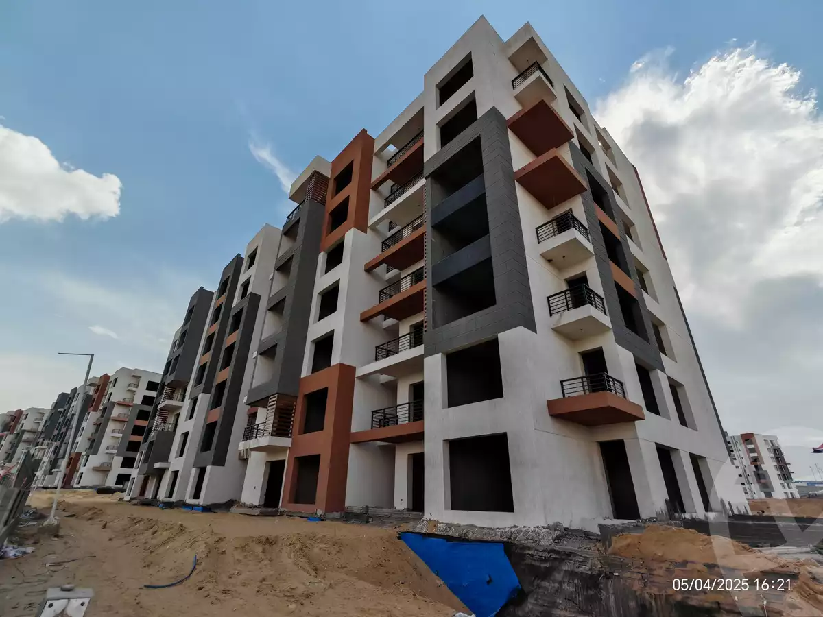 https://aqarmap.com.eg/en/listing/5897459-for-sale-cairo-new-cairo-lmstqbl-syty-compounds-aria-landmark