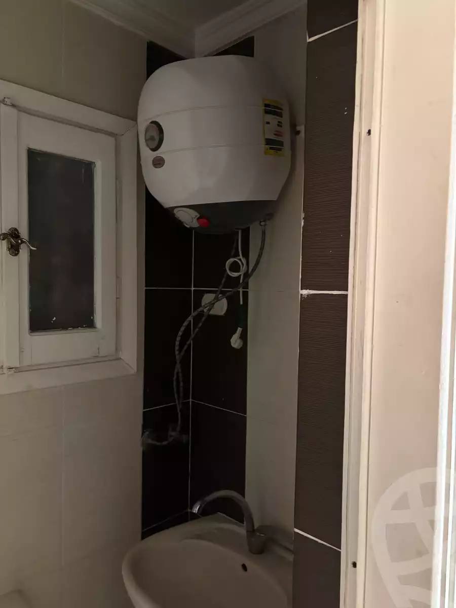 https://aqarmap.com.eg/ar/listing/5891373-for-rent-alexandria-miami-ibn-moeslh-al-arman-st